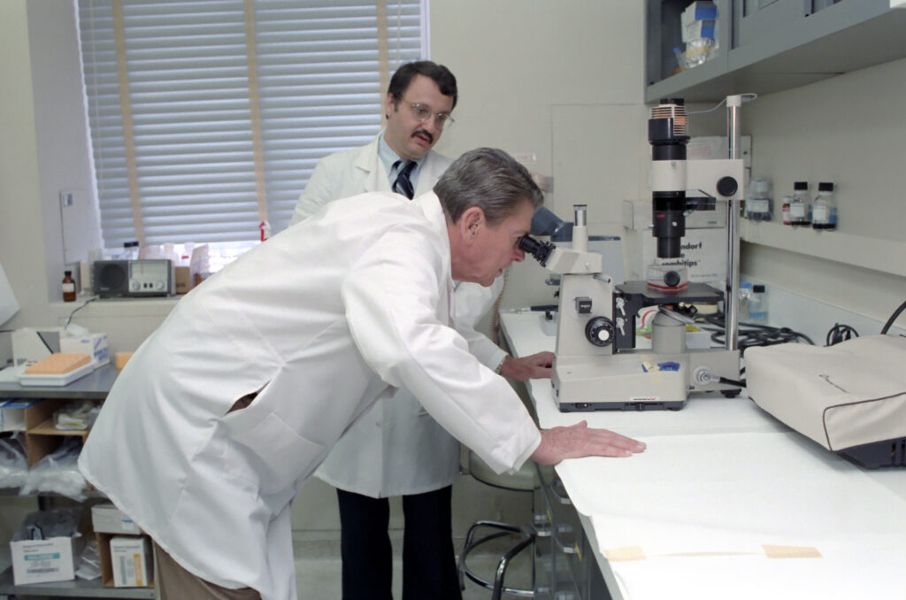 President Reagan examines research at NIH